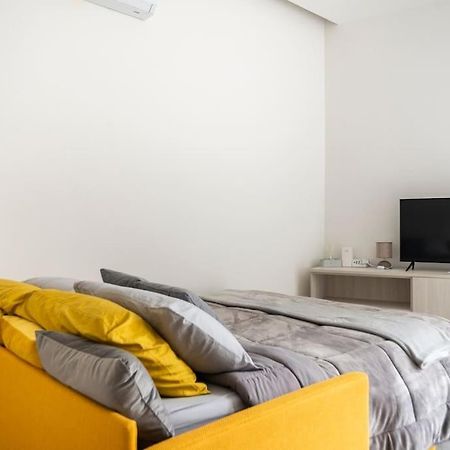 리쏘네 Dimora Di Privacy Fronte Parco E Ospedale Di Monza 아파트 외부 사진